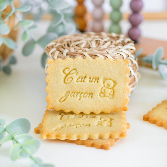 Coffret de biscuits personnalisés cadeau Naissance - C'est un garçon. Le Petit Biscuit Français
