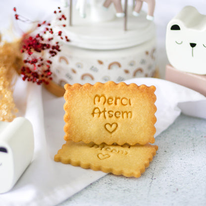 Coffret de biscuits personnalisés MERCI ATSEM. Le Petit Biscuit Français