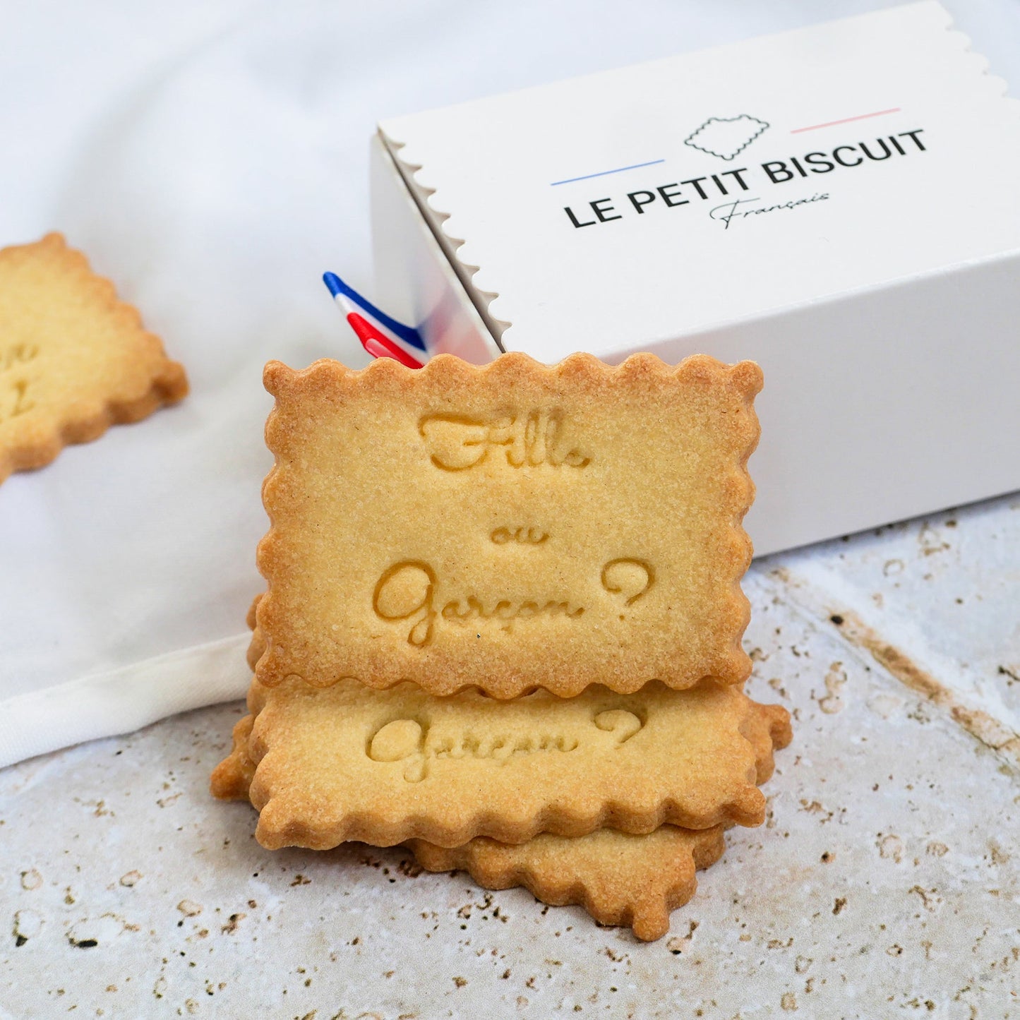 Biscuit à message pour annoncer le sexe du bébé par Le Petit Biscuit Français